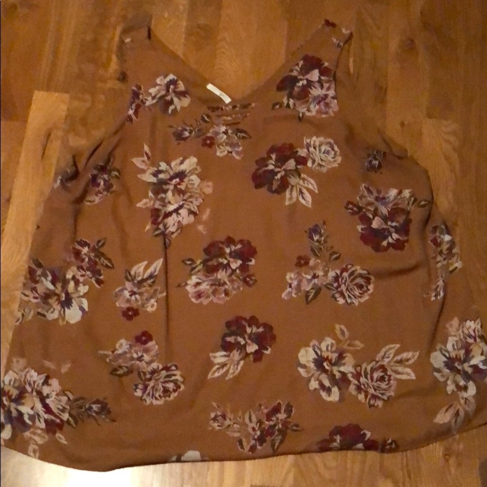 Maurice’s Sleeveless Shirt